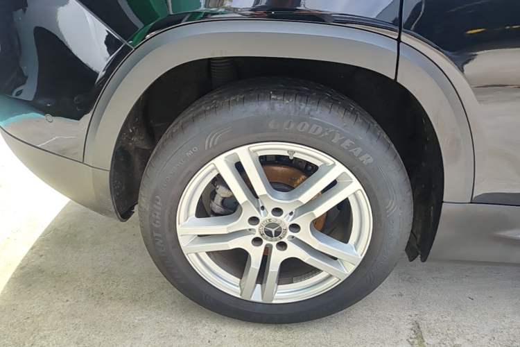 Used Mercedes-Benz GLB 2021 GLB 200 Dynamic Edition Right Rear Wheel Hub