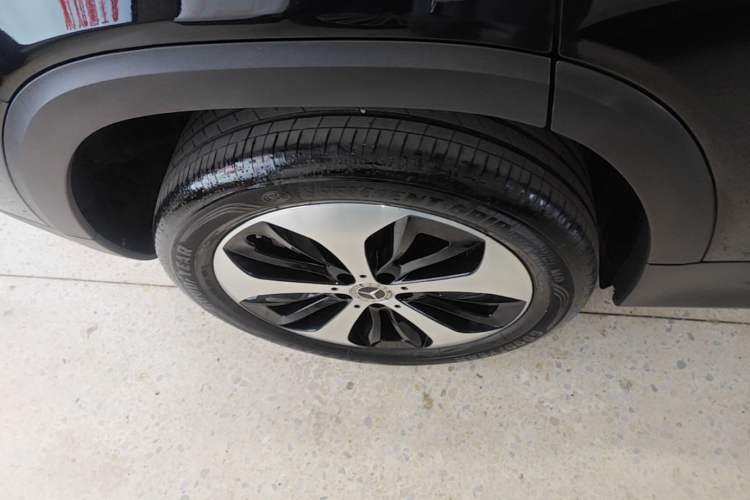 Used Mercedes-Benz GLB 2021 GLB 200 Fashion Model Right Rear Wheel Hub