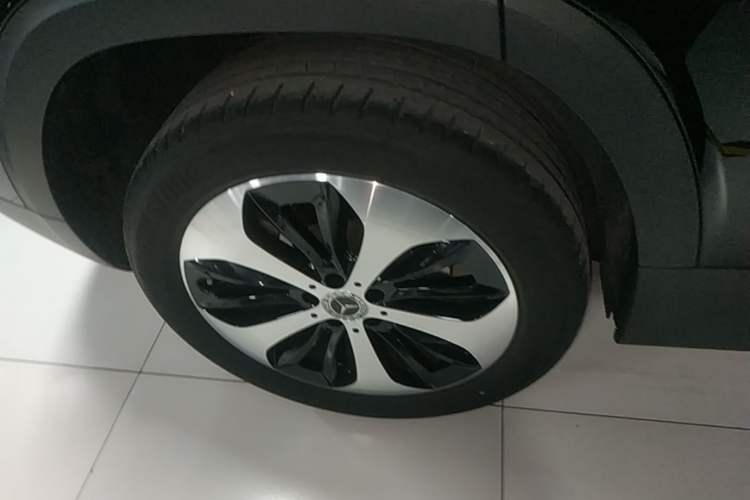 Used Mercedes-Benz GLB 2021 GLB 200 Fashion Model Right Rear Wheel Hub