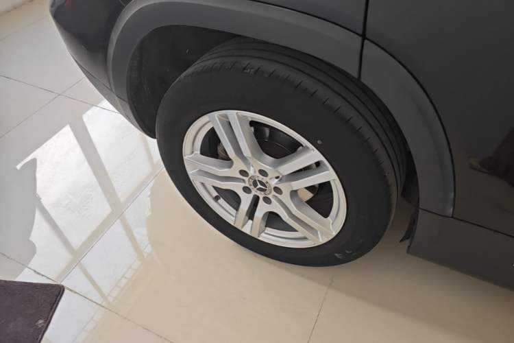 Used Mercedes-Benz GLB 2021 GLB 200 Dynamic Edition Right Rear Wheel Hub