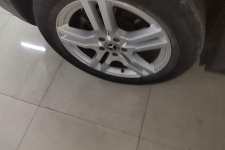 Used Mercedes-Benz GLB 2021 GLB 200 Dynamic Edition Right Rear Wheel Hub