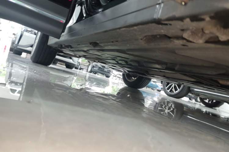 Used Mercedes-Benz GLB 2021 GLB 200 Dynamic Edition Right Side Sill