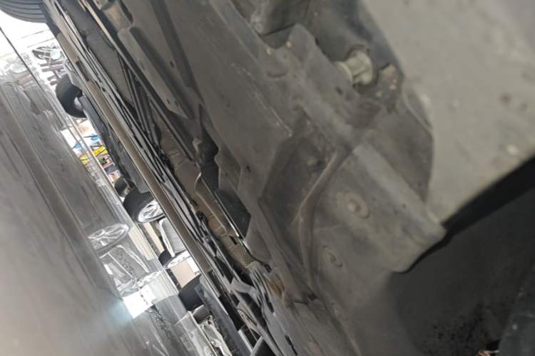 Used Mercedes-Benz GLB 2021 GLB 200 Fashion Model Right Side Sill