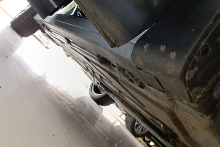 Used Mercedes-Benz GLB 2021 GLB 200 Fashion Model Right Side Sill