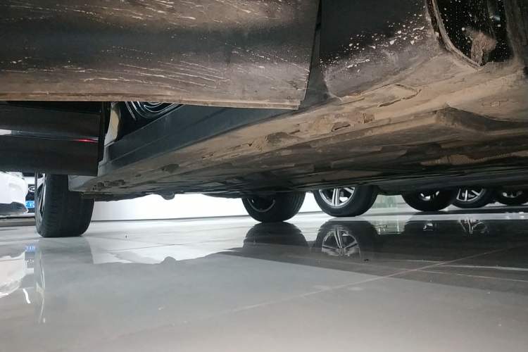 Used Mercedes-Benz GLB 2021 GLB 200 Fashion Model Right Side Sill