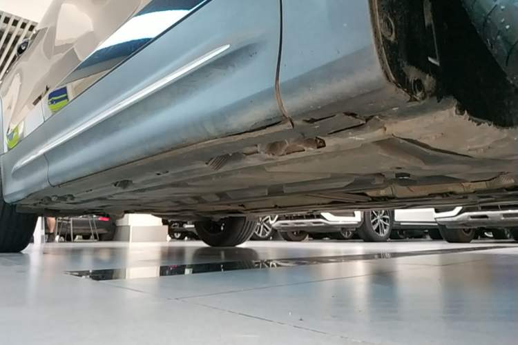 Used Mercedes-Benz GLB 2021 GLB 200 Fashion Model Right Side Sill