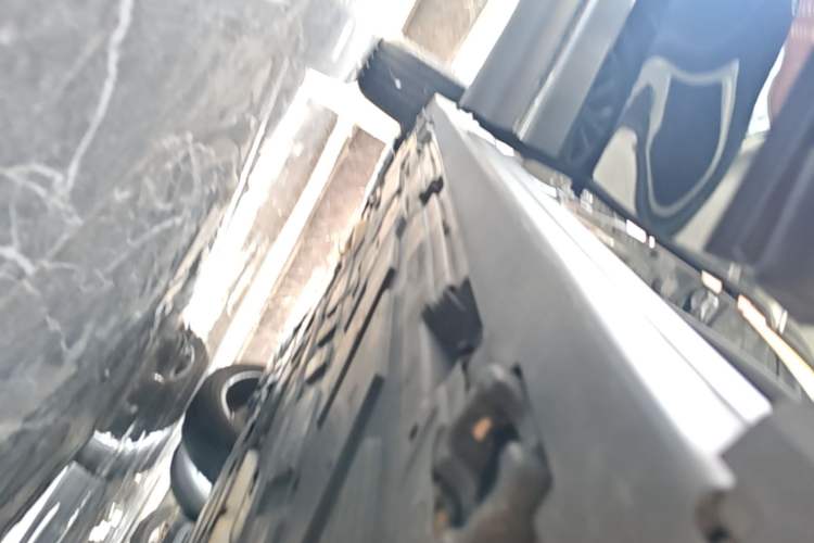 Used Mercedes-Benz GLB 2021 GLB 200 Fashion Model Right Side Sill
