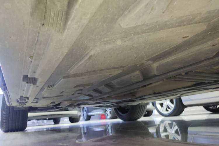 Used Mercedes-Benz GLB 2021 GLB 200 Fashion Model Right Side Sill