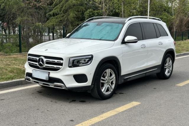 Ojetý Mercedes-Benz GLB 2021 GLB 200 Dynamic Edition