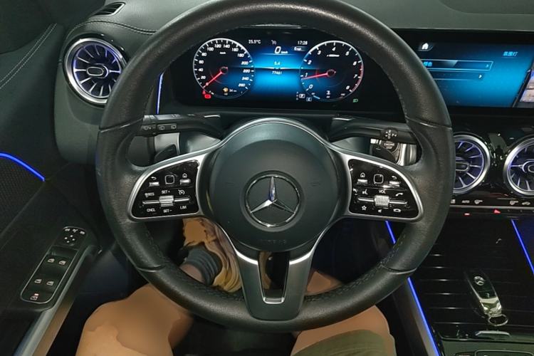 Used Mercedes-Benz GLB 2021 GLB 200 Fashion Model Steering Wheel