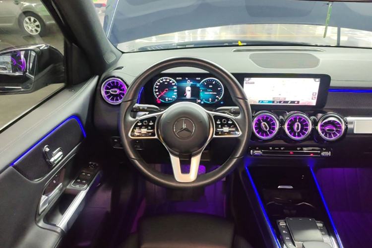 Used Mercedes-Benz GLB 2021 GLB 200 Dynamic Edition Steering Wheel