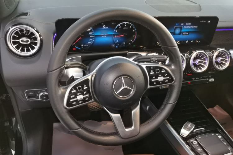Used Mercedes-Benz GLB 2021 GLB 200 Dynamic Edition Steering Wheel