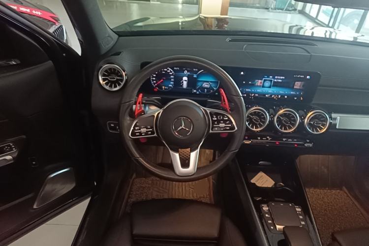 Used Mercedes-Benz GLB 2021 GLB 200 Dynamic Edition Steering Wheel