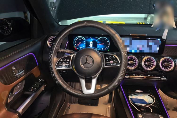 Used Mercedes-Benz GLB 2021 GLB 200 Dynamic Edition Steering Wheel