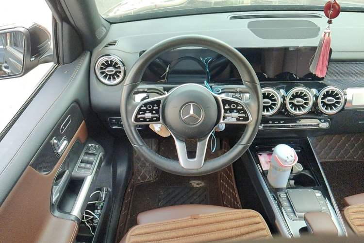 Used Mercedes-Benz GLB 2021 GLB 200 Fashion Model Steering Wheel