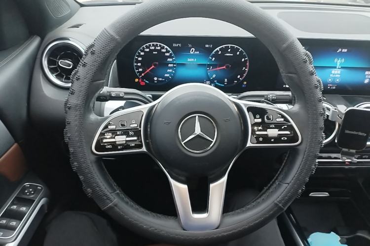 Used Mercedes-Benz GLB 2021 GLB 180 Dynamic Edition Steering Wheel