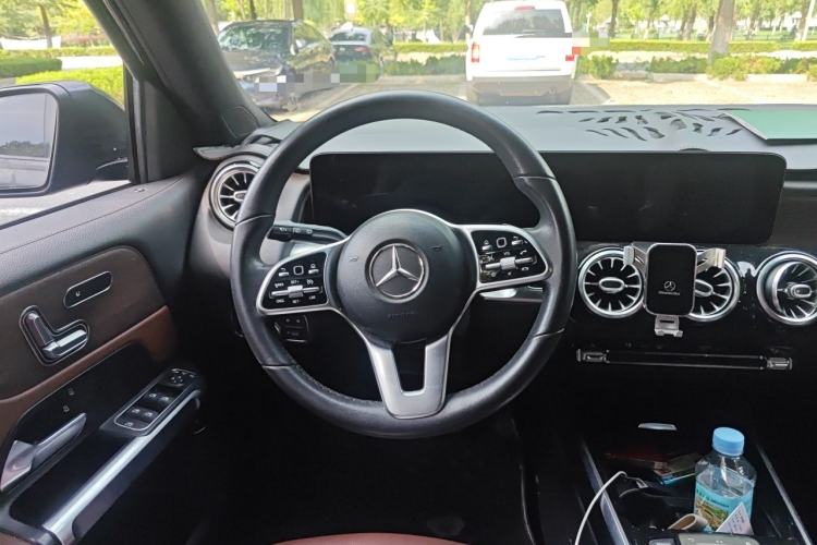 Used Mercedes-Benz GLB 2021 GLB 200 4MATIC Steering Wheel