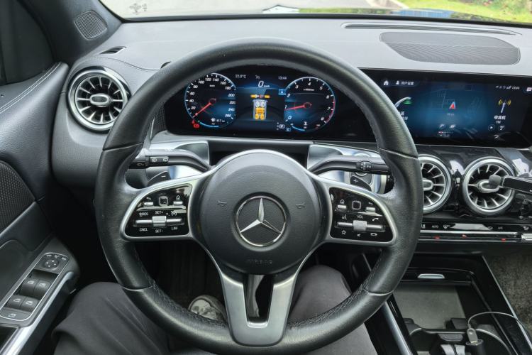 Used Mercedes-Benz GLB 2021 GLB 200 Fashion Model Steering Wheel