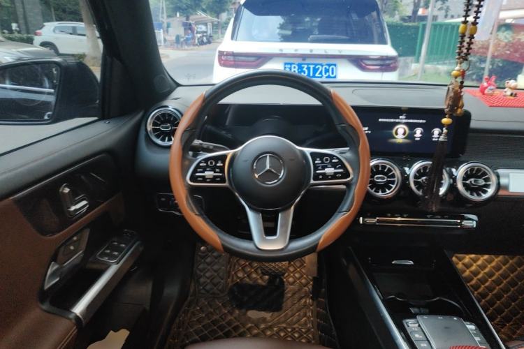 Used Mercedes-Benz GLB 2021 GLB 200 Dynamic Edition Steering Wheel