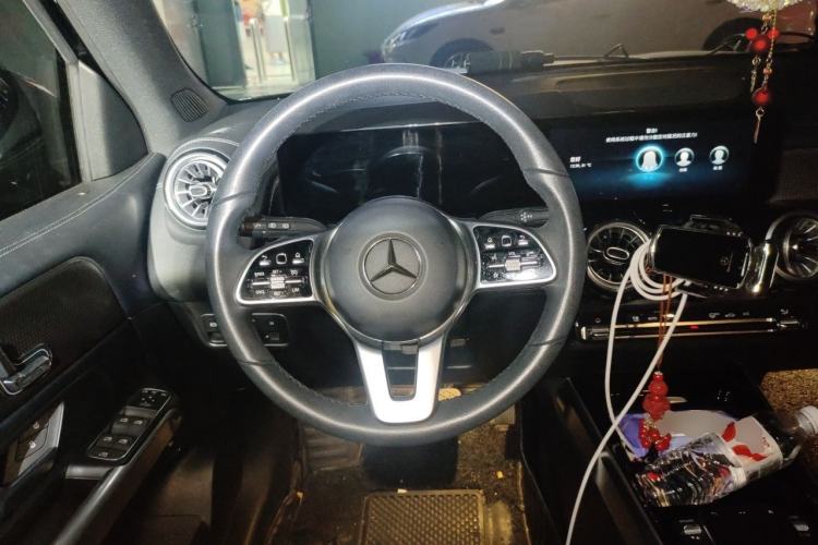 Used Mercedes-Benz GLB 2021 GLB 200 Dynamic Edition Steering Wheel