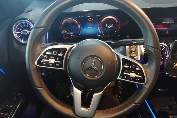 Used Mercedes-Benz GLB 2021 GLB 200 Fashion Model Steering Wheel