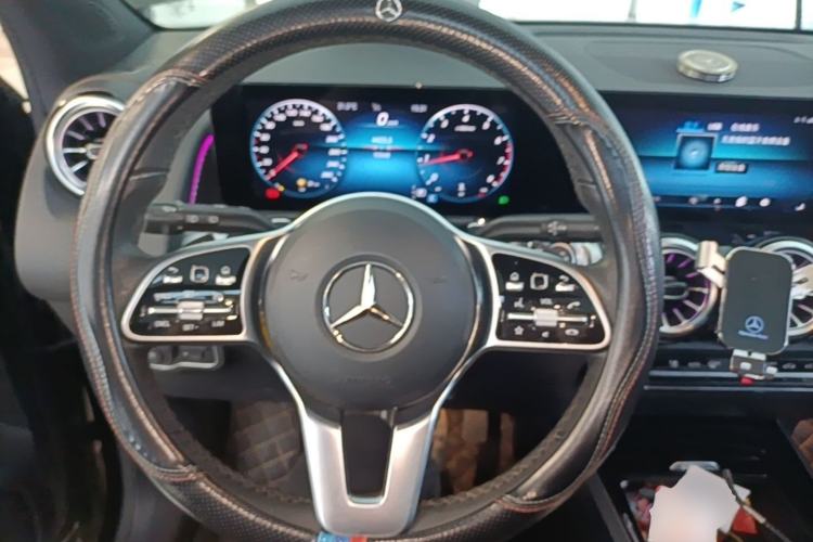 Used Mercedes-Benz GLB 2021 GLB 200 Dynamic Edition Steering Wheel