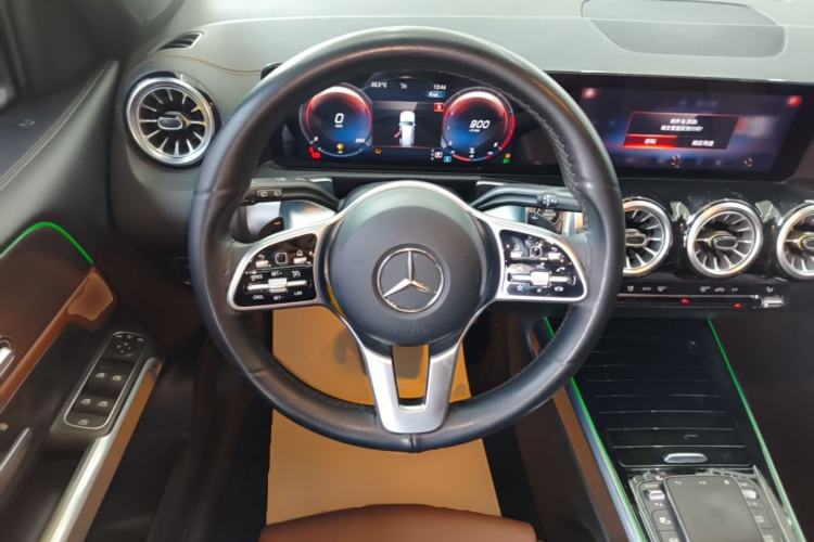 Used Mercedes-Benz GLB 2021 GLB 200 Dynamic Edition Steering Wheel