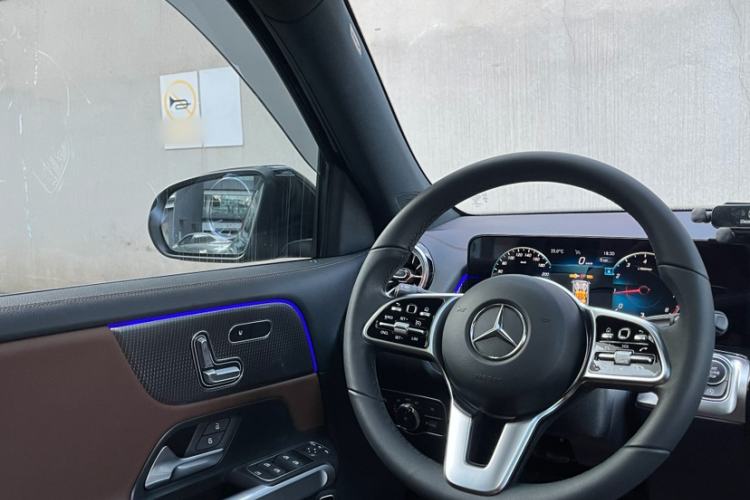 Used Mercedes-Benz GLB 2021 GLB 200 Fashion Model Steering Wheel