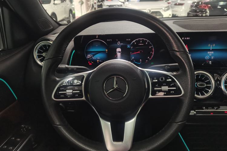 Used Mercedes-Benz GLB 2021 GLB 200 Dynamic Edition Steering Wheel
