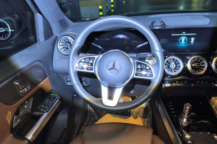 Used Mercedes-Benz GLB 2021 GLB 200 Dynamic Edition Steering Wheel