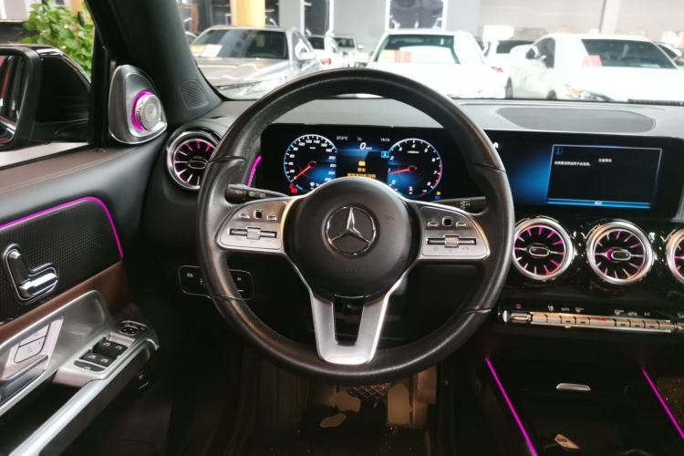 Used Mercedes-Benz GLB 2021 GLB 200 Dynamic Edition Steering Wheel