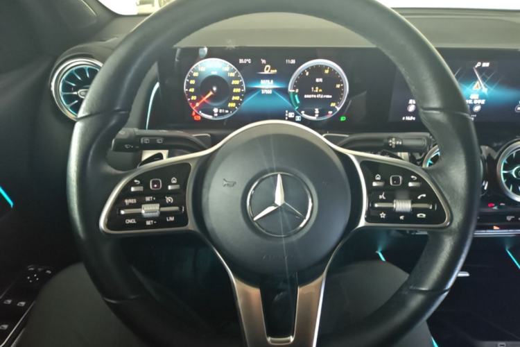 Used Mercedes-Benz GLB 2021 GLB 200 Dynamic Edition Steering Wheel