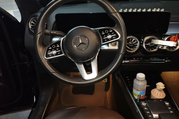 Used Mercedes-Benz GLB 2021 GLB 200 Fashion Model Steering Wheel