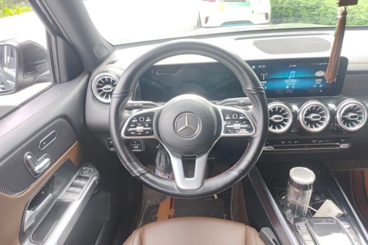 Used Mercedes-Benz GLB 2021 GLB 200 Fashion Model Steering Wheel
