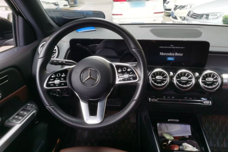 Used Mercedes-Benz GLB 2021 GLB 200 Fashion Model Steering Wheel