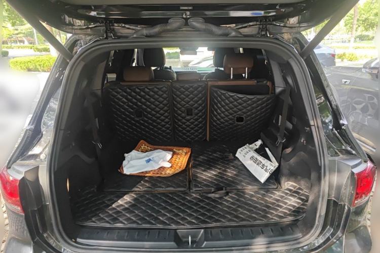 Used Mercedes-Benz GLB 2021 GLB 200 4MATIC Trunk