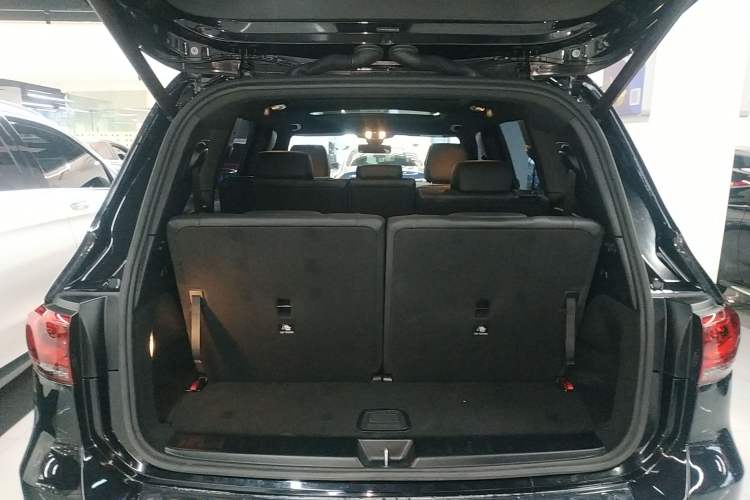 Used Mercedes-Benz GLB 2021 GLB 200 Fashion Model Trunk