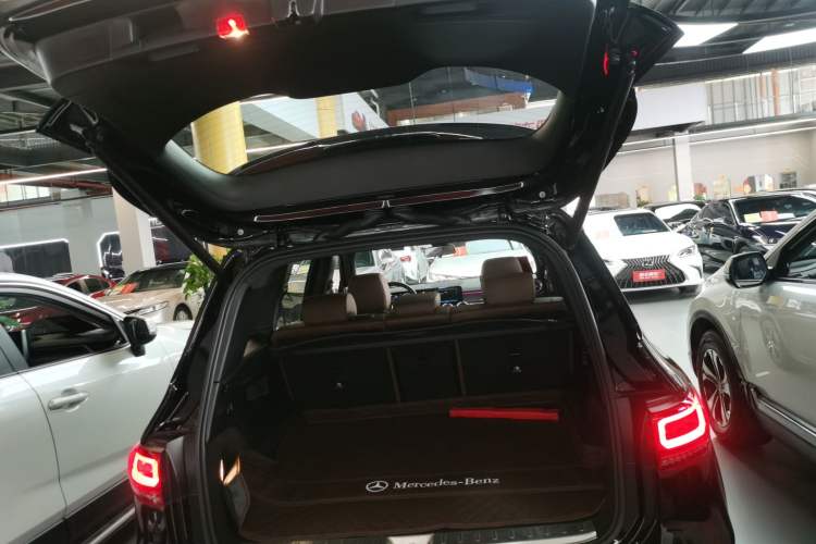 Used Mercedes-Benz GLB 2021 GLB 200 Dynamic Edition Trunk