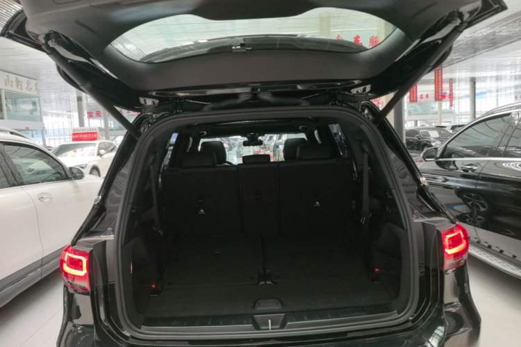Used Mercedes-Benz GLB 2021 GLB 200 Fashion Model Trunk