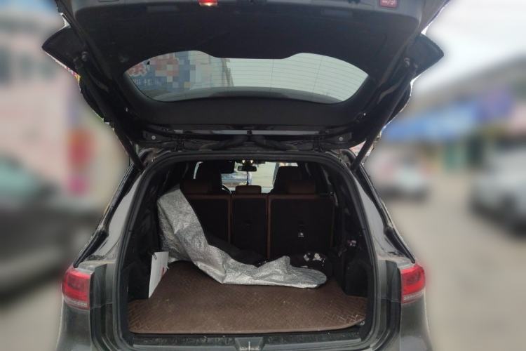 Used Mercedes-Benz GLB 2021 GLB 200 Fashion Model Trunk