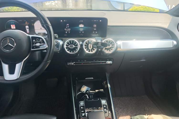 Used Mercedes-Benz GLB 2021 GLB 200 Fashion Model Audio And AC Panel