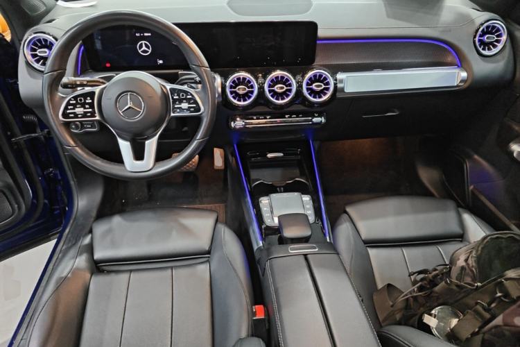 Used Mercedes-Benz GLB 2021 GLB 200 Fashion Model Center Console