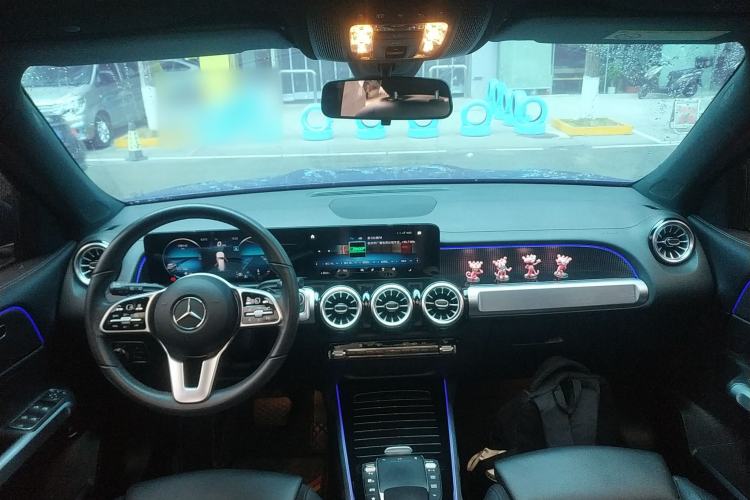 Used Mercedes-Benz GLB 2021 GLB 200 Fashion Model Center Console