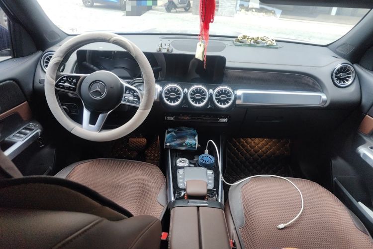 Used Mercedes-Benz GLB 2021 GLB 200 Dynamic Edition Center Console