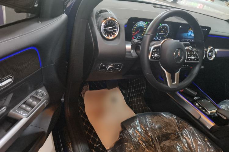 Used Mercedes-Benz GLB 2021 GLB 200 Dynamic Edition Driver Seat