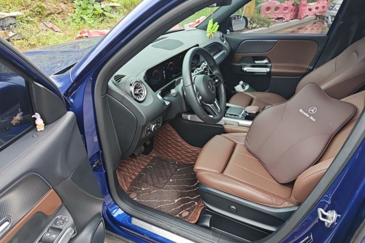 Used Mercedes-Benz GLB 2021 GLB 200 Dynamic Edition Driver Seat
