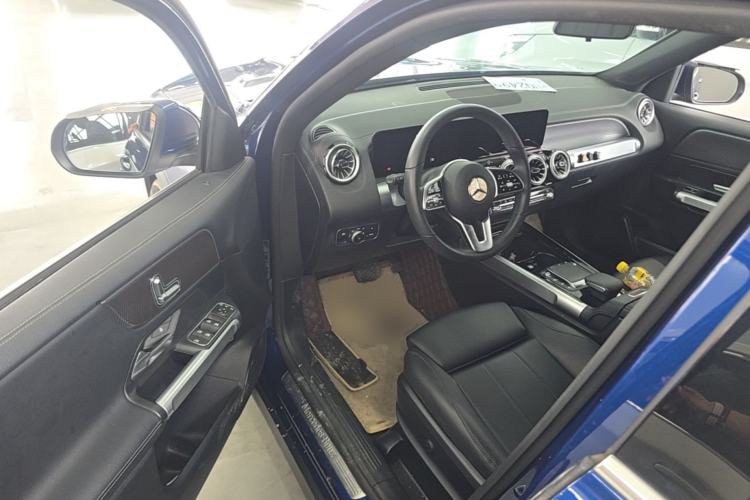 Used Mercedes-Benz GLB 2021 GLB 200 Dynamic Edition Driver Seat