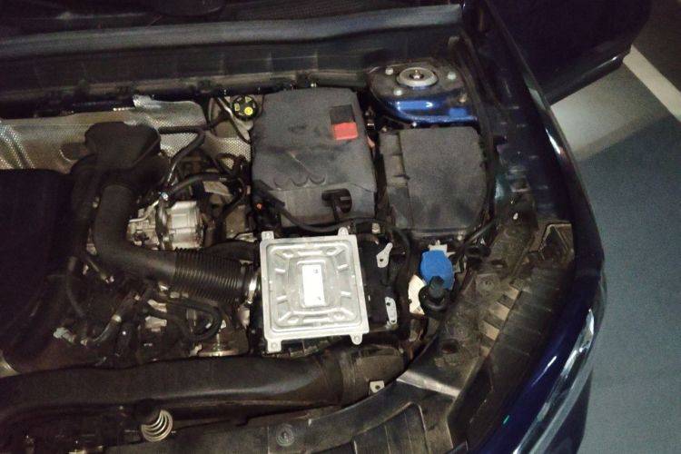 Used Mercedes-Benz GLB 2021 GLB 200 Fashion Model Engine Bay Left