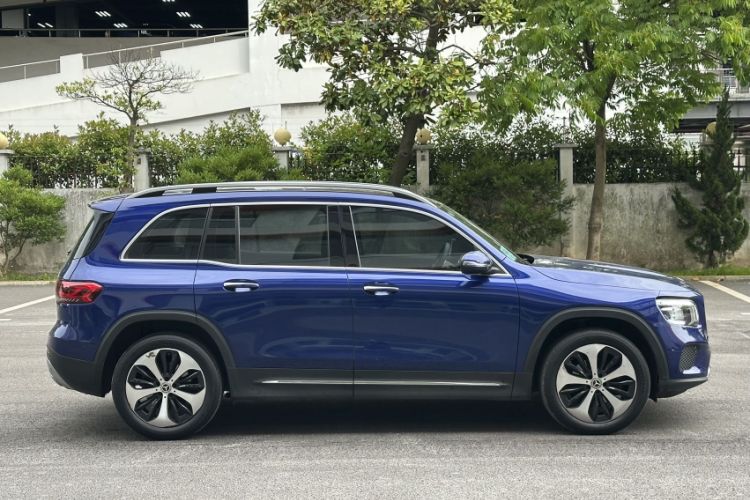 Used Mercedes-Benz GLB 2021 GLB 200 Fashion Model Exterior 2