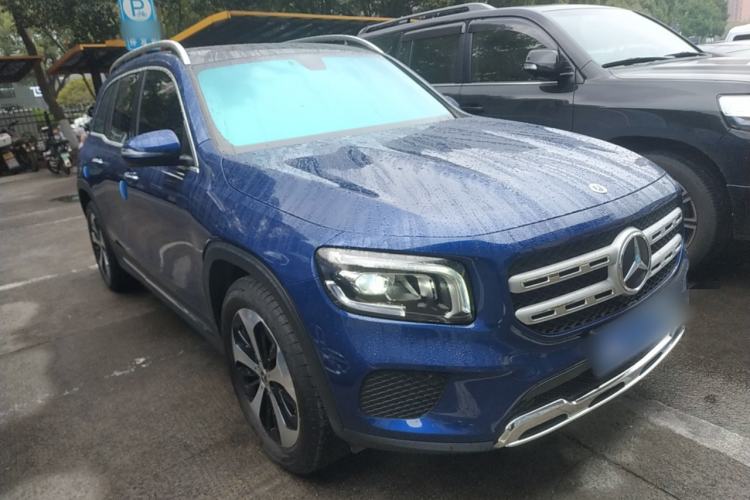 Used Mercedes-Benz GLB 2021 GLB 200 Fashion Model Front Right 45 Deg